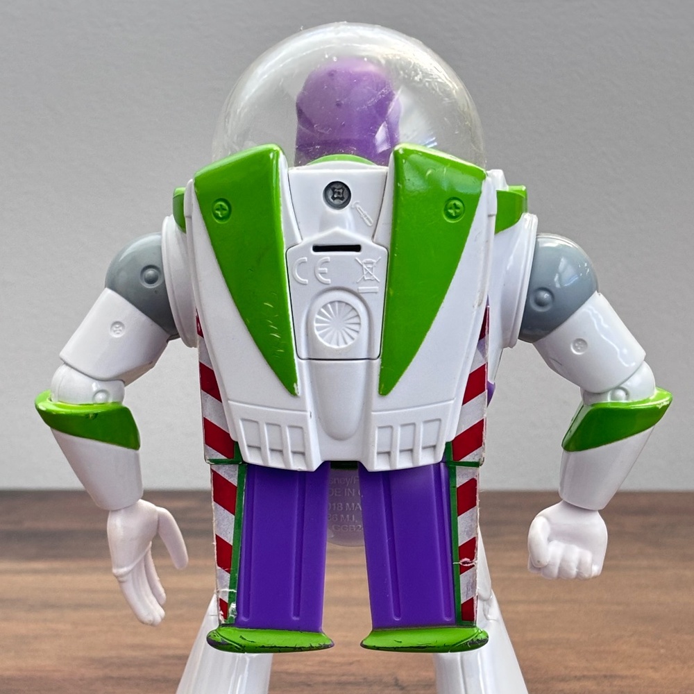 Disney Pixar Toy Story BUZZ LIGHTYEAR Astronaut Action Figure Toy Posable 2018 - Picture 8 of 12